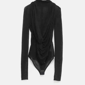 Body con cuello alto