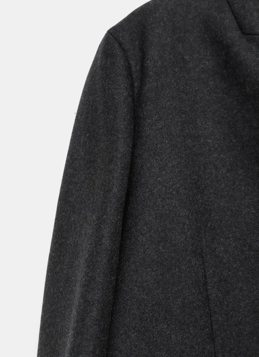 Abrigo con perfil redondeado - Imagen 3