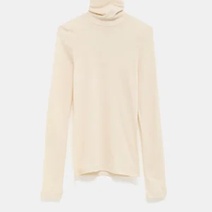 Camiseta de cuello alto Dinah