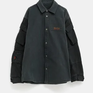 Sobrecamisa con bolsillos en las mangas