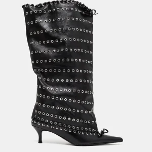 Bota level con ojales de metal