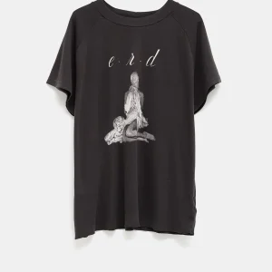 Camiseta Woman in Sheet Raglan