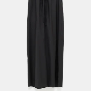 Pantalón con cordón ajustable