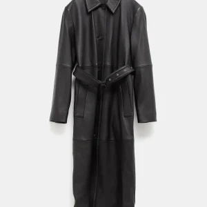 Abrigo de piel con cinturón