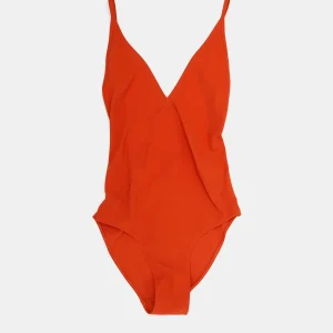 Bañador con escote pronunciado