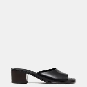 Mules cuadradas de tacón