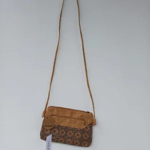 BOLSO  TIPO BANDOLERA DE CORCHO