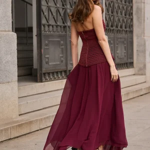 Falda Kai · Allure ·