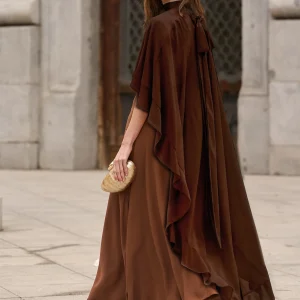 Capa Danielle Marron · Allure ·