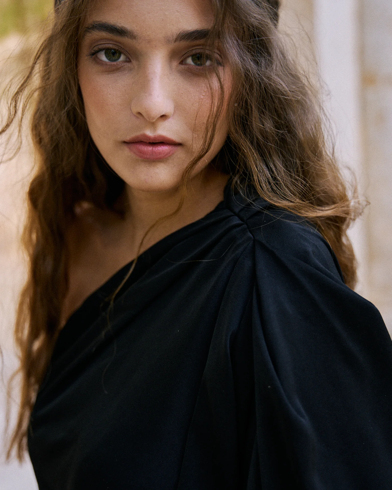 Vestido Mindy Noir 路 Madame 路 - Imagen 4