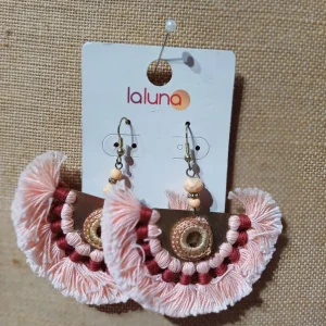 Aretes de flecos Rosada BCN052