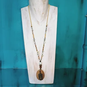 Collar con dije de Madera BCN063