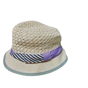 Sombrero beige tejido con detalle de liston