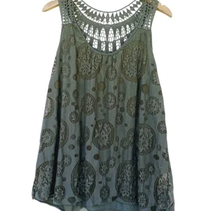 Blusa  troquelada 8958