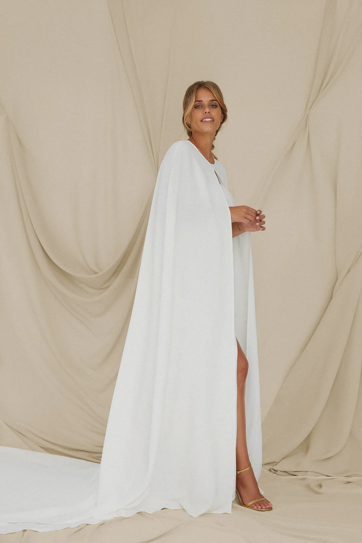 Capa Aria Novias 路 LOVE 路 - Imagen 5