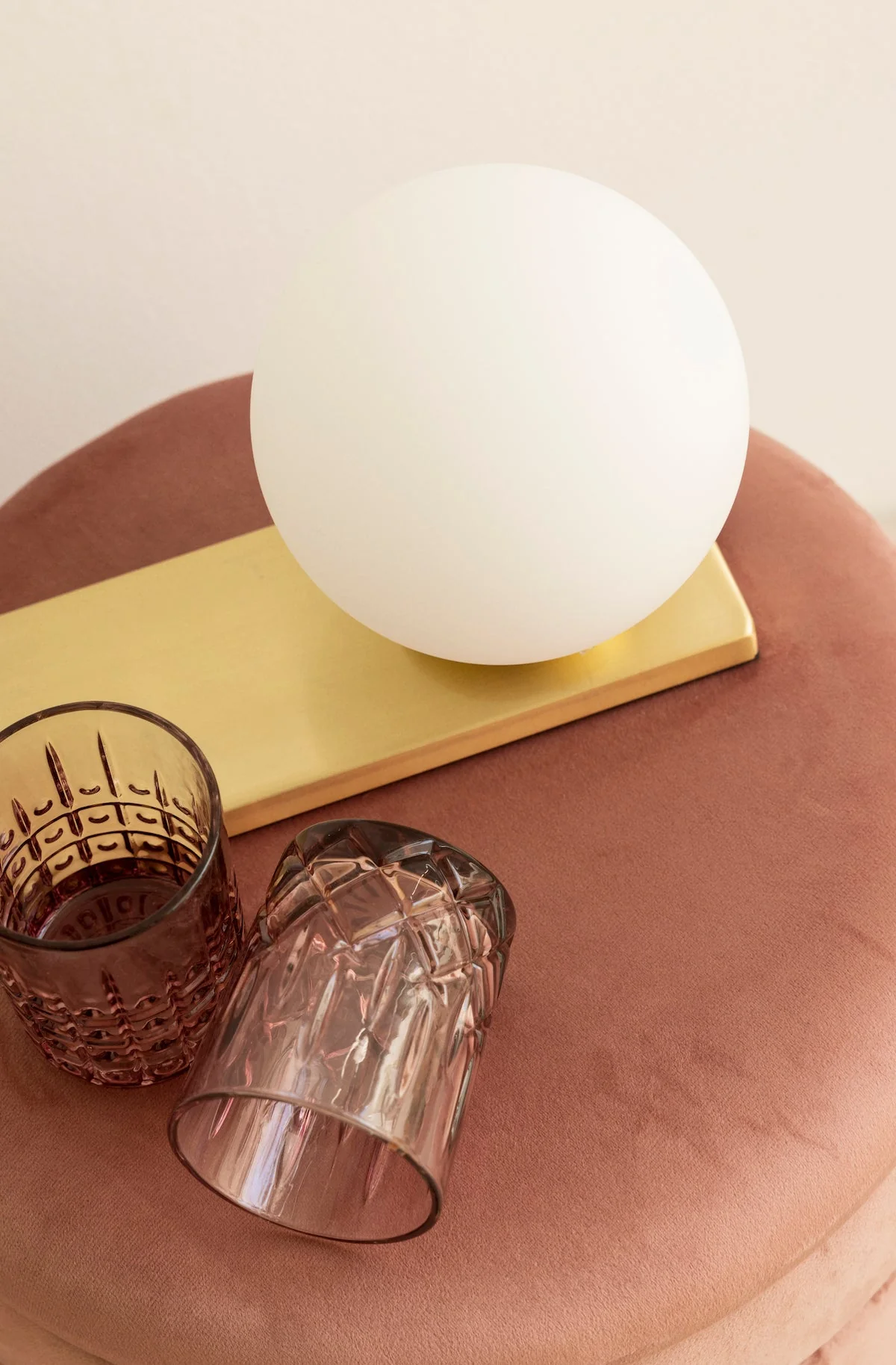 Lampara de mesa Gatsby Dorada 路 Deco 路 - Imagen 3