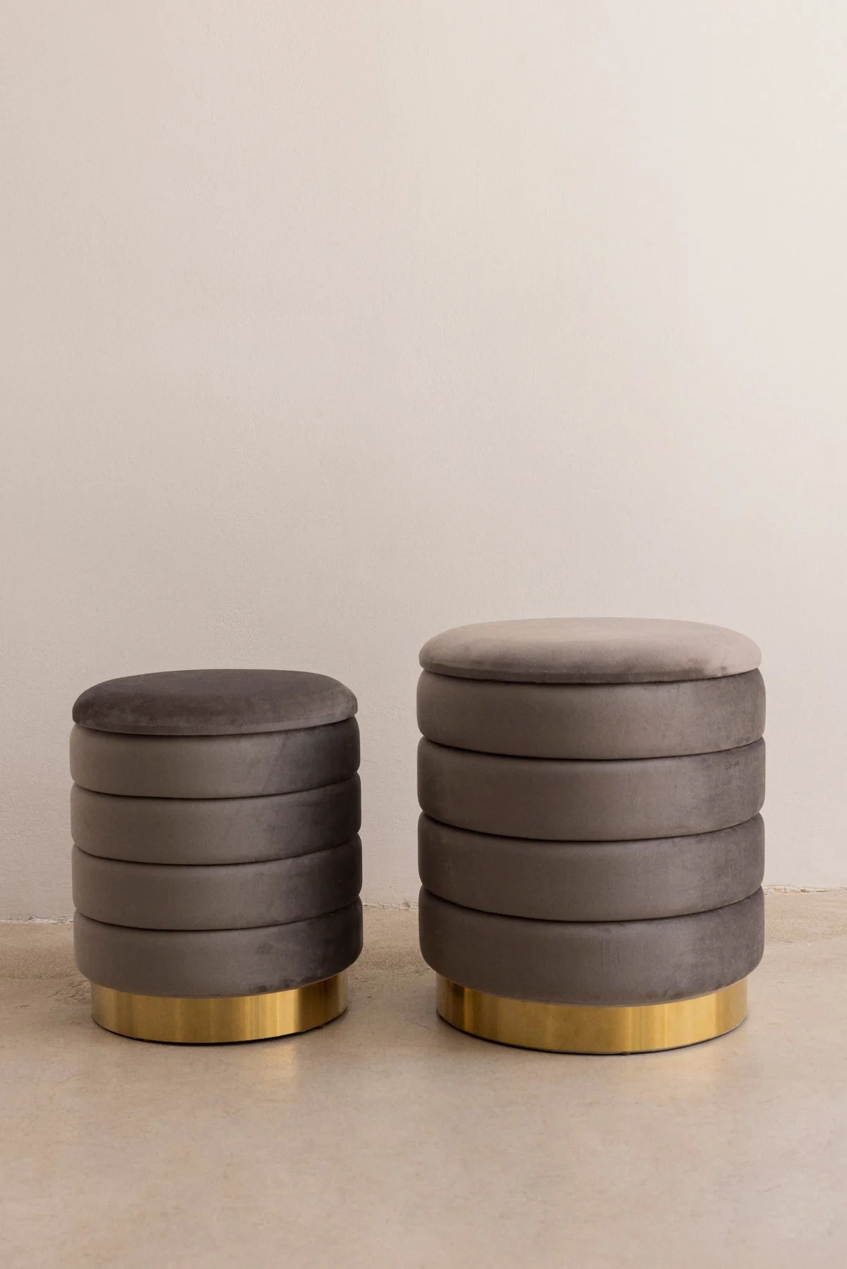 Puf Brianda Gris Pequeño · Deco · - Imagen 3