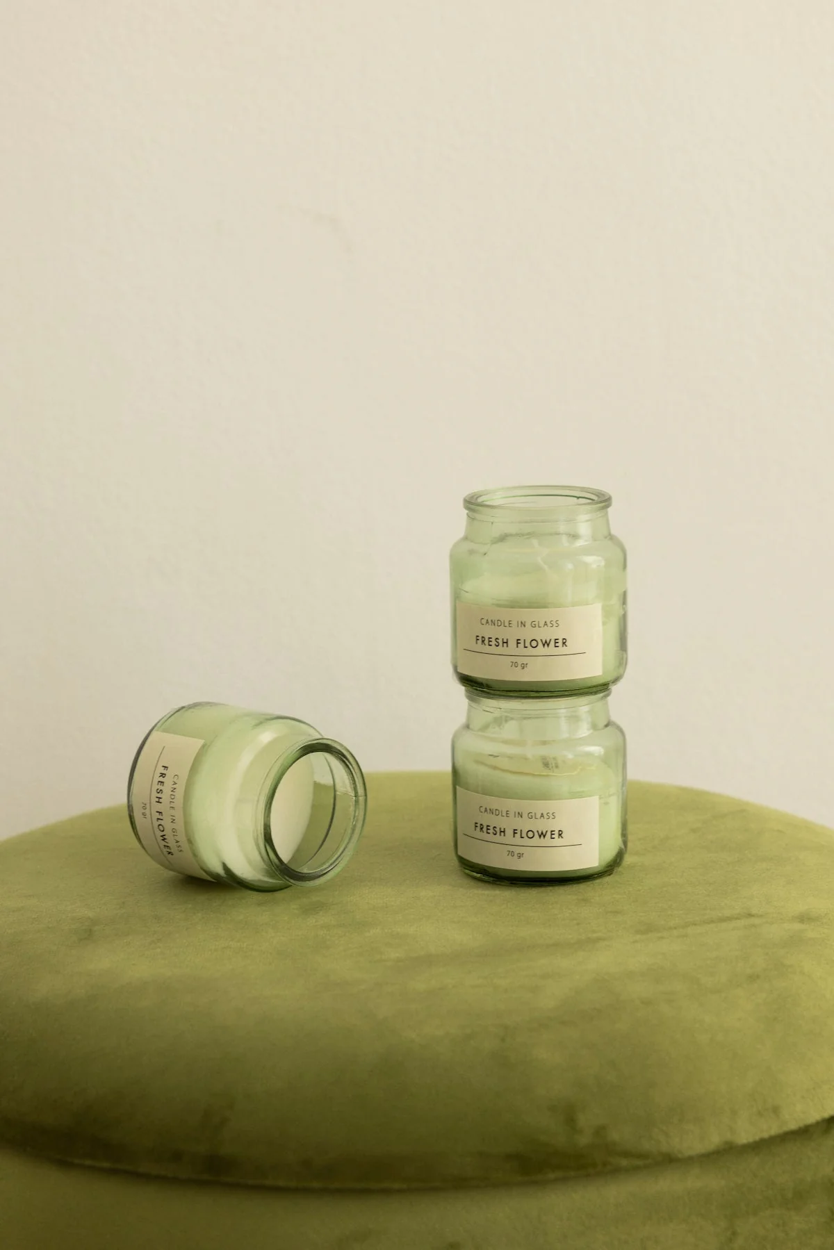 Puf Brianda Oliva Pequeño · Deco · - Imagen 4