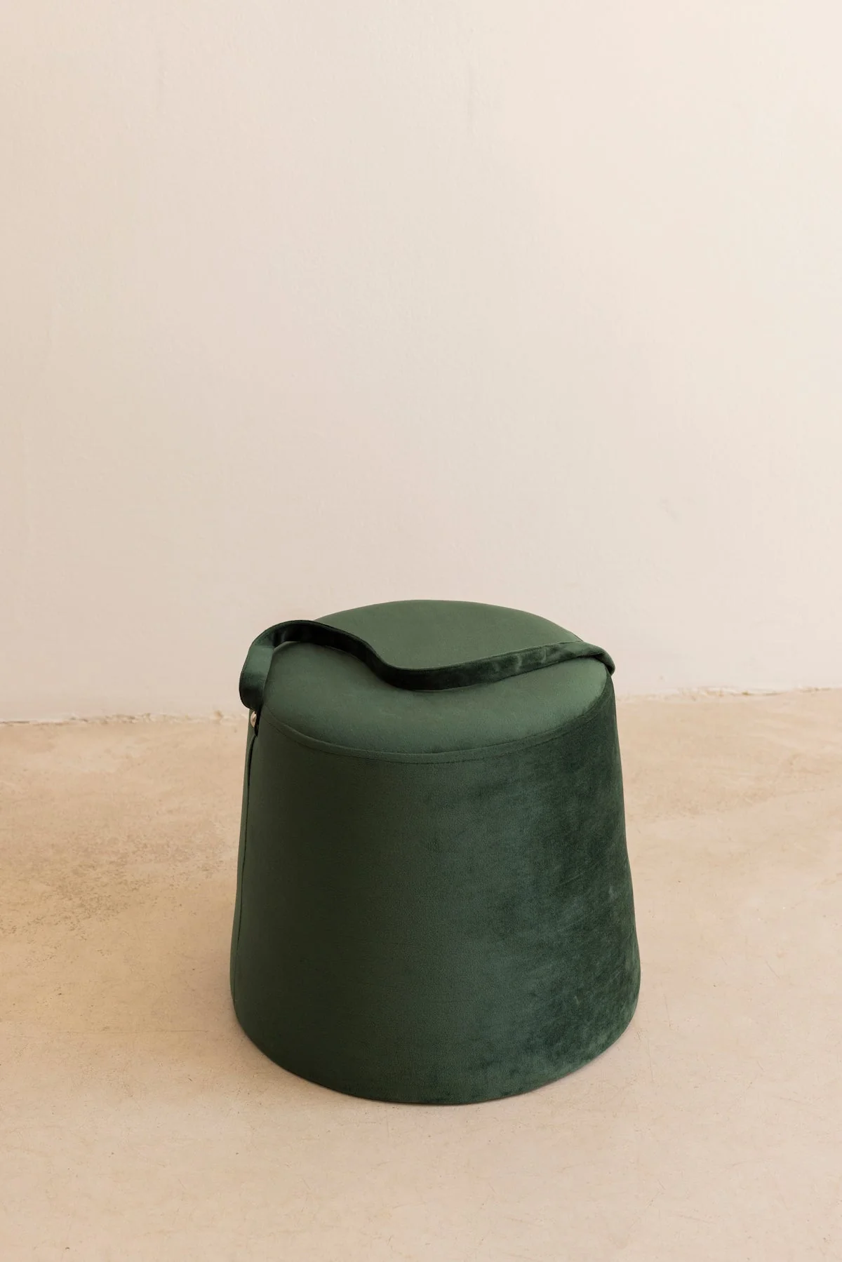 Puf Melinda Verde 路 Deco 路